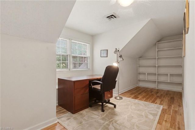 222 Shadowlawn Drive, Jamestown, NC 27282