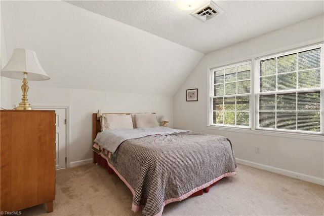 222 Shadowlawn Drive, Jamestown, NC 27282