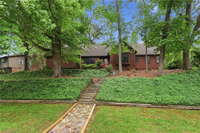 222 Shadowlawn Drive, Jamestown, NC 27282