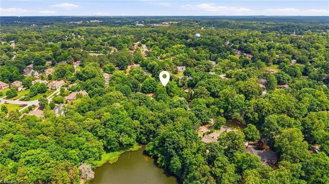 222 Shadowlawn Drive, Jamestown, NC 27282