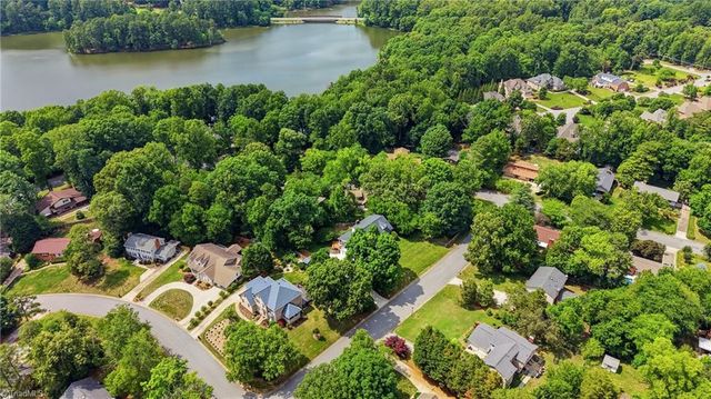 222 Shadowlawn Drive, Jamestown, NC 27282