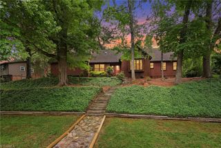222 Shadowlawn Drive, Jamestown, NC 27282