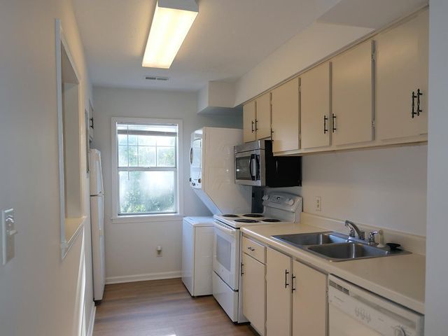 138 Kingsbury Drive, Chapel Hill, NC 27514