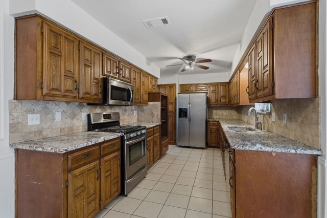 2119 Pueblo Drive, Carrollton, TX 75006