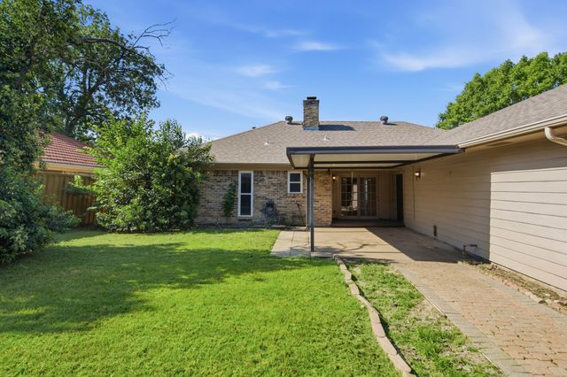 2119 Pueblo Drive, Carrollton, TX 75006
