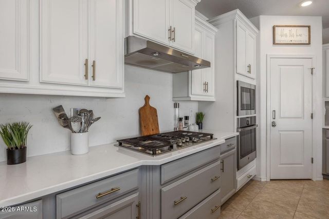 10218 E WAVELENGTH Avenue, Mesa, AZ 85212