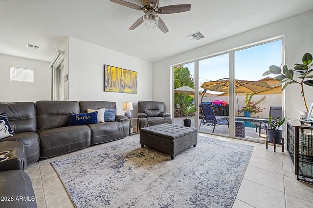 10218 E WAVELENGTH Avenue, Mesa, AZ 85212