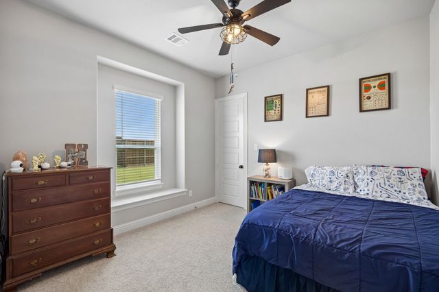 1751 Blackfoot Parkway, Waxahachie, TX 75165