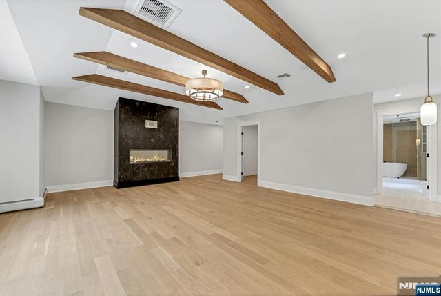 206 Peterson Place, Ramsey, NJ 07446