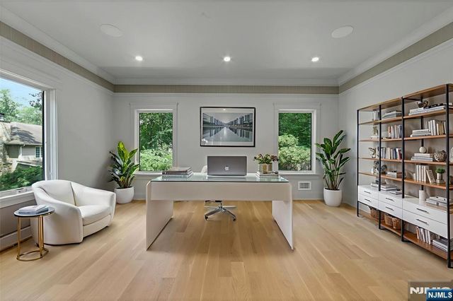 206 Peterson Place, Ramsey, NJ 07446