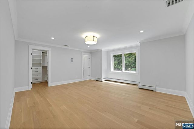206 Peterson Place, Ramsey, NJ 07446