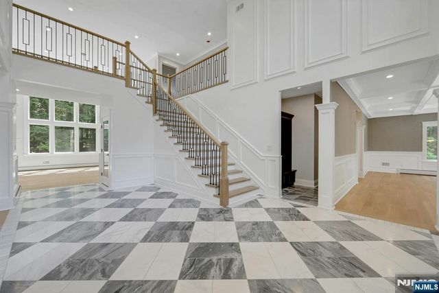 206 Peterson Place, Ramsey, NJ 07446