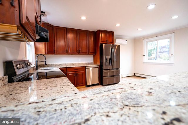 30 S 2ND ST, Perkasie, PA 18944