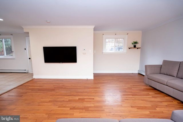 30 S 2ND ST, Perkasie, PA 18944