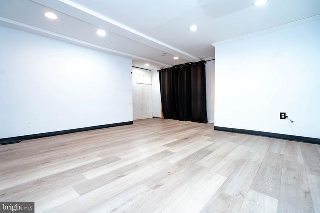 30 S 2ND ST, Perkasie, PA 18944