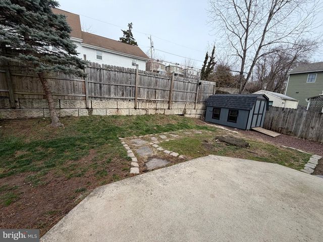 30 S 2ND ST, Perkasie, PA 18944