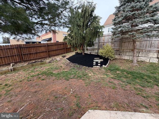 30 S 2ND ST, Perkasie, PA 18944