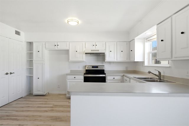 5810 Marina Drive 12, Garland, TX 75043