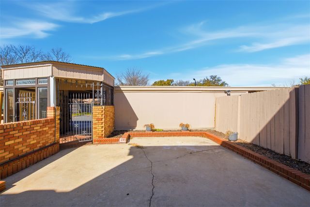 5810 Marina Drive 12, Garland, TX 75043