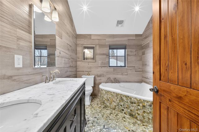 169-14 45th Avenue, Flushing, NY 11358