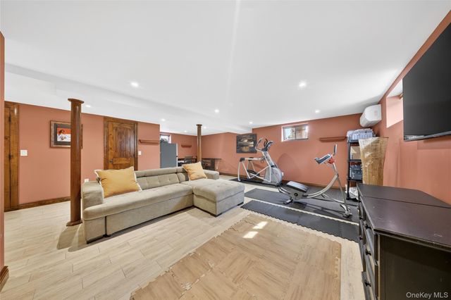 169-14 45th Avenue, Flushing, NY 11358