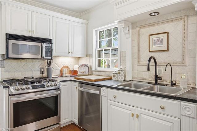 8827 Nc Highway 109, Winston-salem, NC 27107