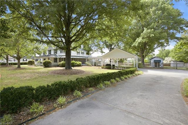 8827 Nc Highway 109, Winston-salem, NC 27107
