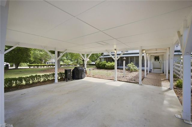 8827 Nc Highway 109, Winston-salem, NC 27107