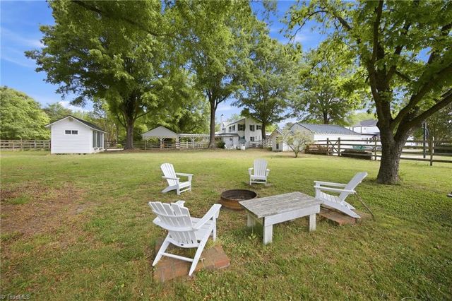 8827 Nc Highway 109, Winston-salem, NC 27107