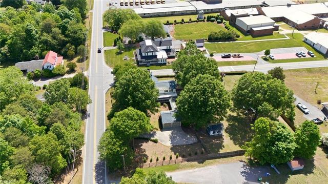 8827 Nc Highway 109, Winston-salem, NC 27107