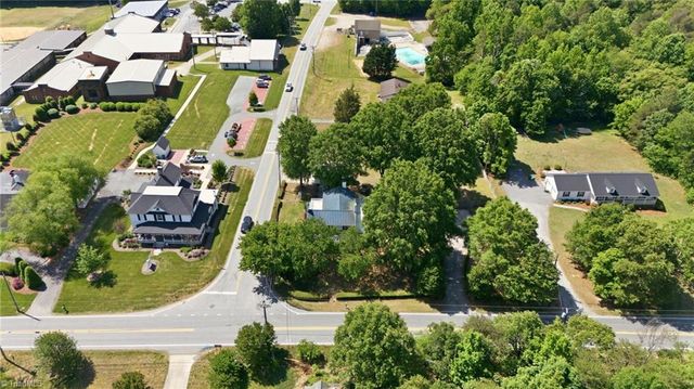 8827 Nc Highway 109, Winston-salem, NC 27107