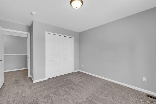 10009 Emerald Falls Boulevard, Grand Blanc, MI 48439