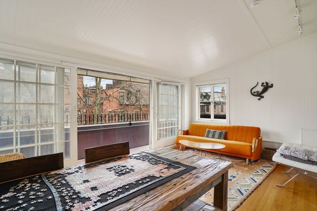 54 Brimmer St, Boston, MA 02108