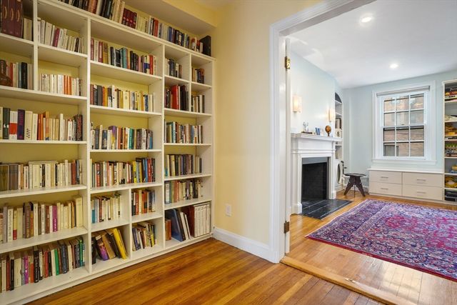 54 Brimmer St, Boston, MA 02108