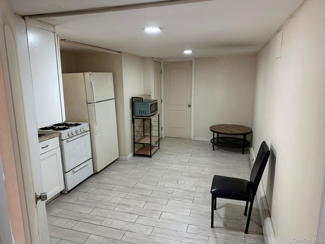 8818 201st Street, Hollis, NY 11423