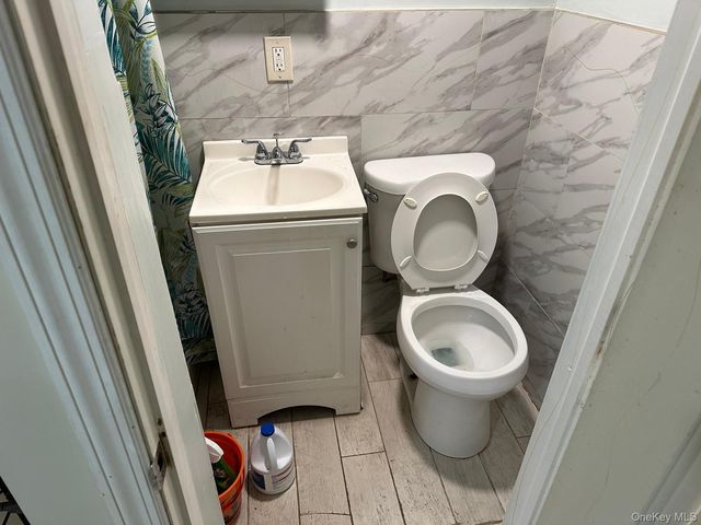 8818 201st Street, Hollis, NY 11423