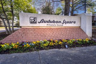 805 Creekside Dr Unit 105, Memphis, TN 38117