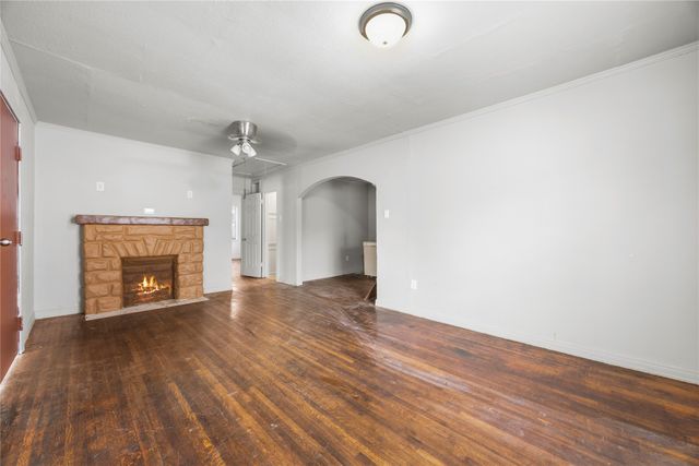 5800 Churchill Avenue, Dallas, TX 75227