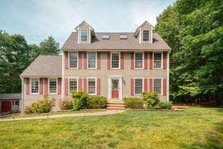 7 Magnolia Drive, Ayer, MA 01432
