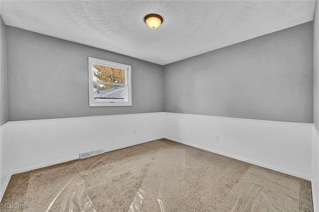 5116 7 Pines Drive, Lorain, OH 44053