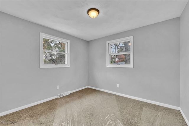 5116 7 Pines Drive, Lorain, OH 44053