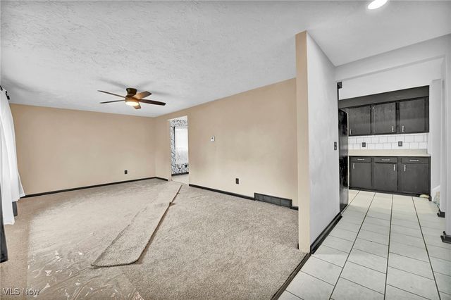 5116 7 Pines Drive, Lorain, OH 44053