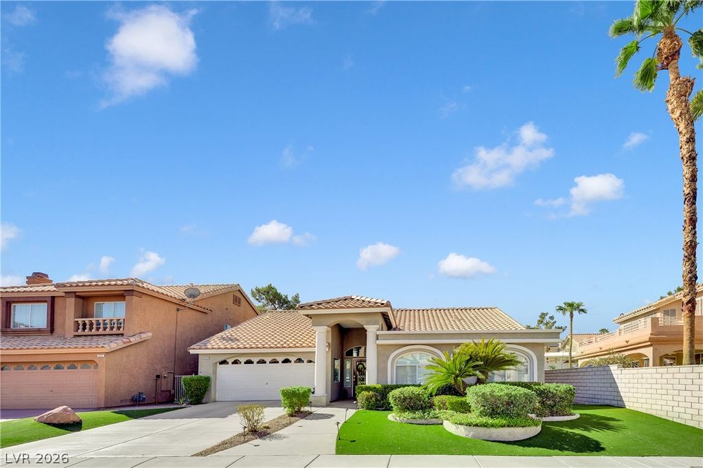 2459 Antler Point Drive, Henderson, NV 89074 — photo 3