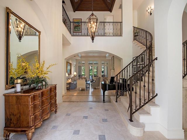 235 Little Harbour LN, Naples, FL 34102