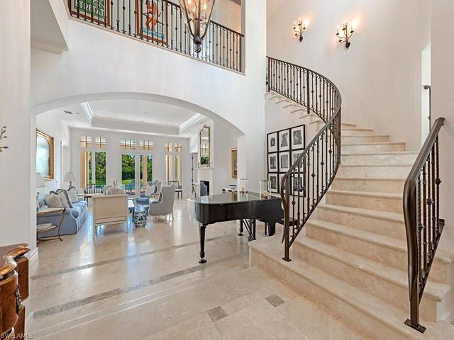 235 Little Harbour LN, Naples, FL 34102
