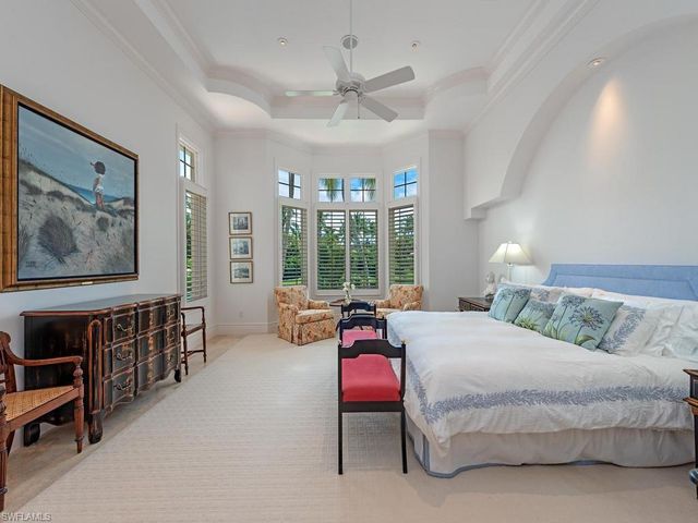 235 Little Harbour LN, Naples, FL 34102