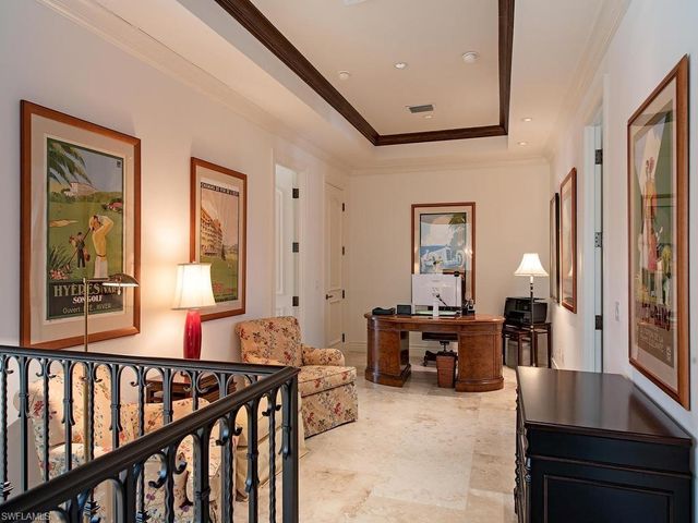 235 Little Harbour LN, Naples, FL 34102