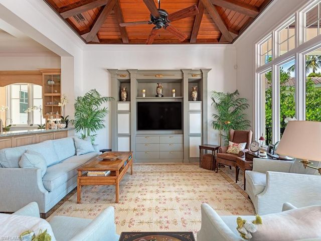 235 Little Harbour LN, Naples, FL 34102