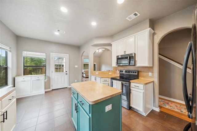 810 Belvedere Drive, Conroe, TX 77301