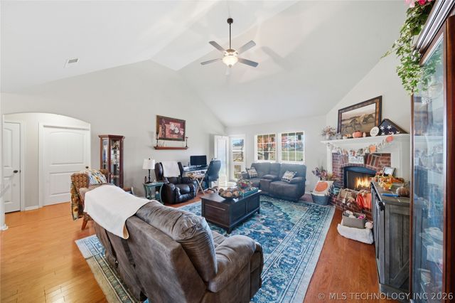 606 W 54th Street, Sand Springs, OK 74063